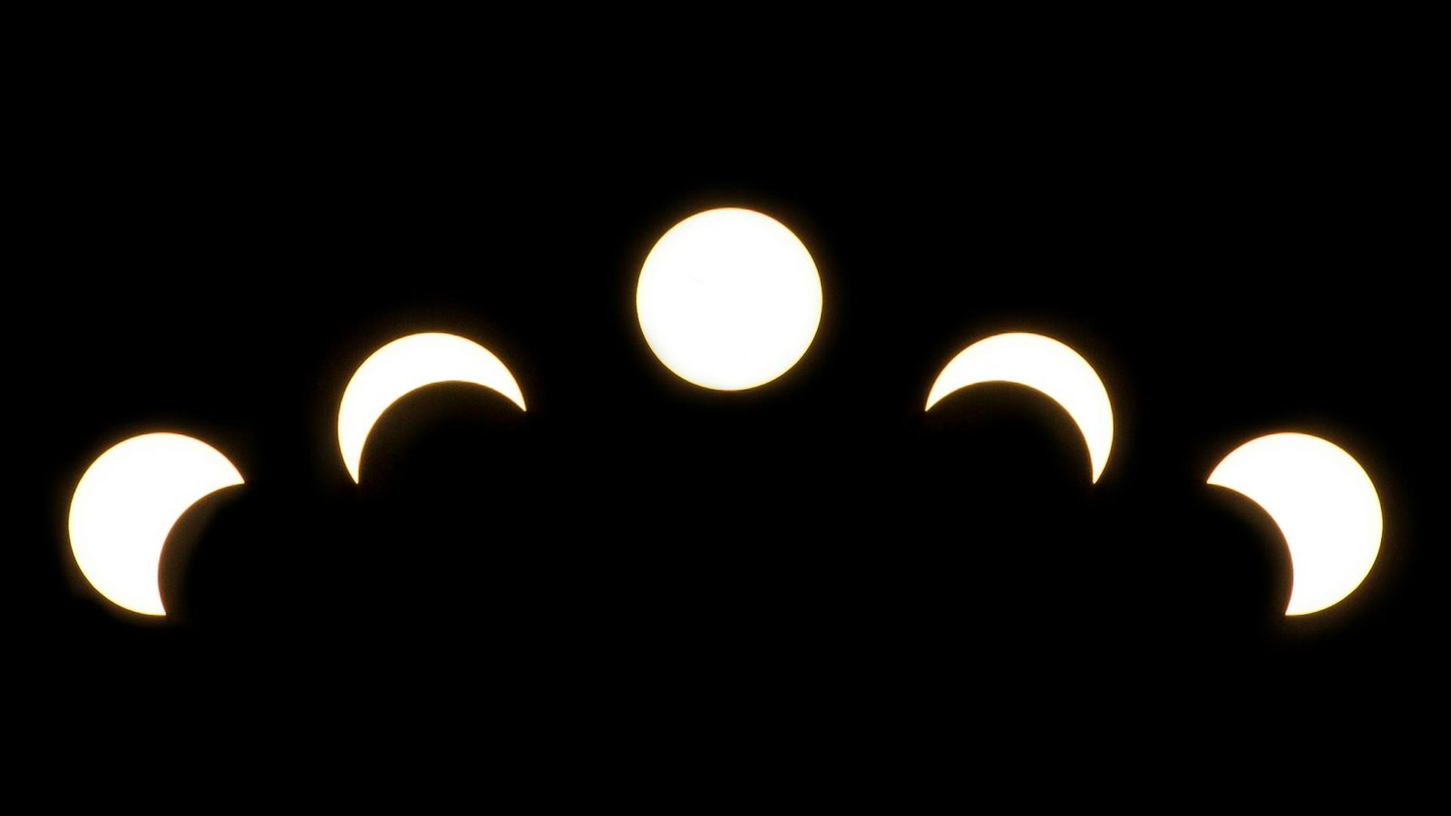 moon in different phases